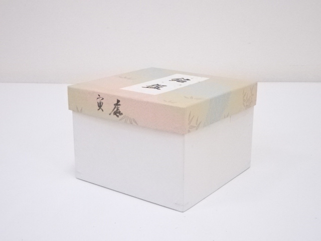 貞長造　灰釉茶碗